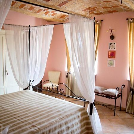 Agriturismo Monbertola Govone Kültér fotó