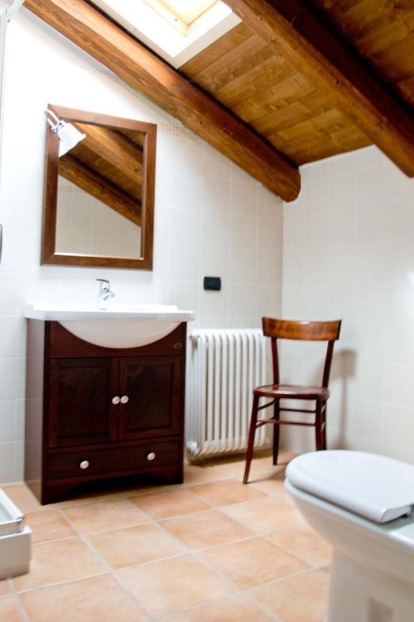 Agriturismo Monbertola Govone Kültér fotó