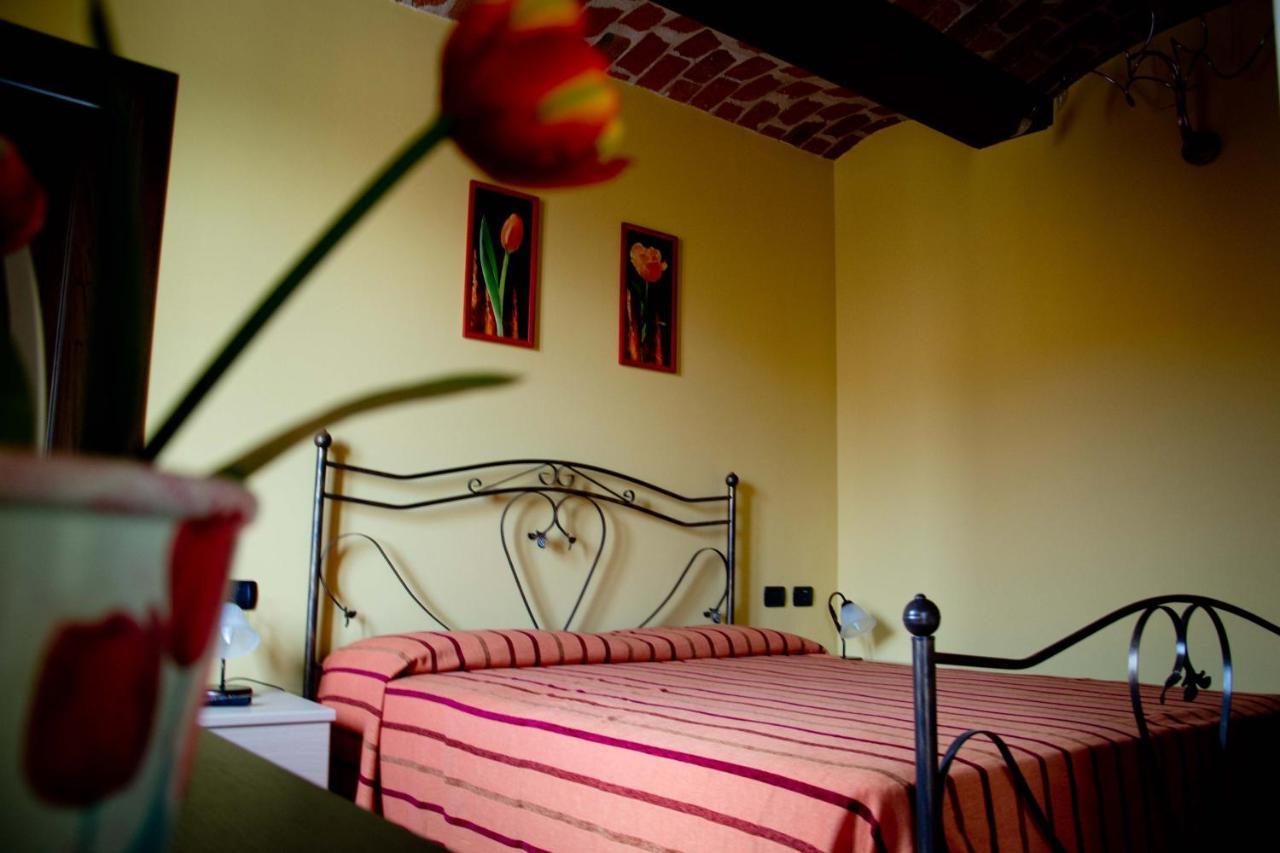 Agriturismo Monbertola Govone Kültér fotó