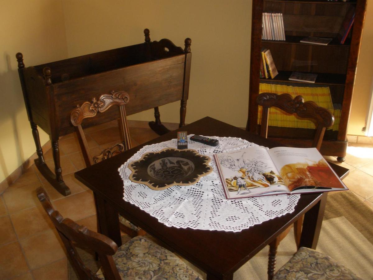 Agriturismo Monbertola Govone Kültér fotó